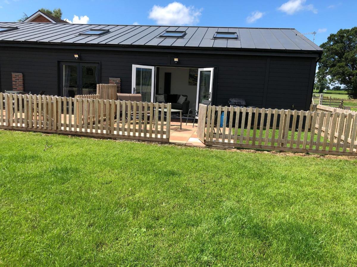 1 Barn Cottages Whitchurch  Bagian luar foto